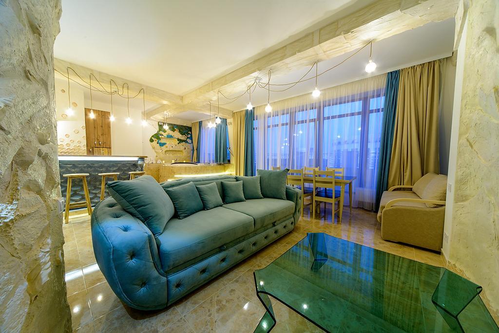 Apartment On Grecheskaya 5 オデッサ エクステリア 写真