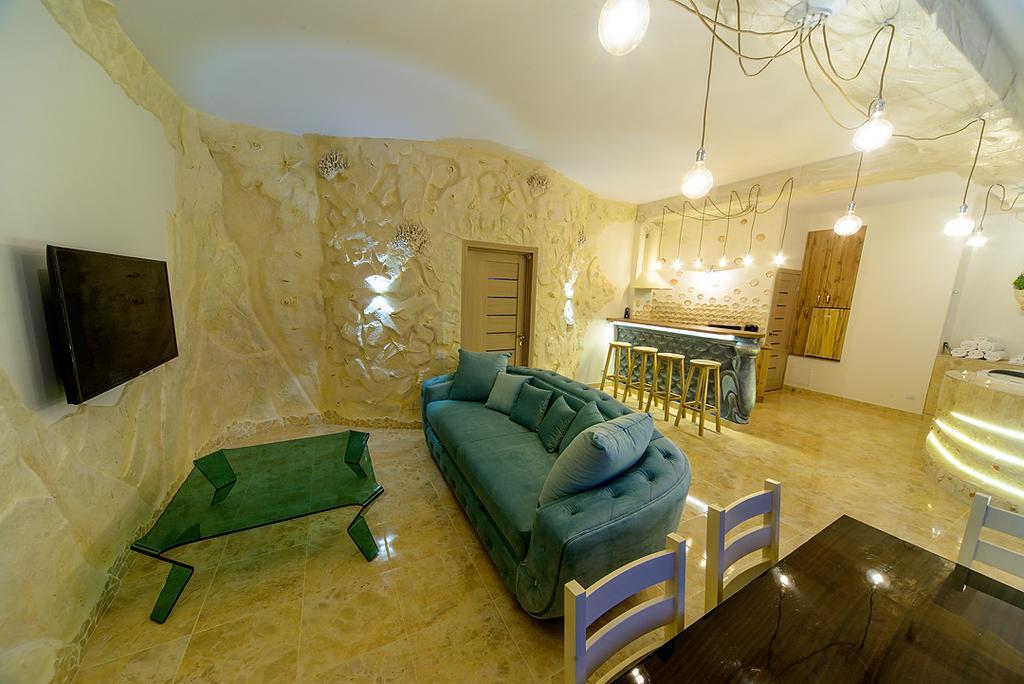 Apartment On Grecheskaya 5 オデッサ エクステリア 写真